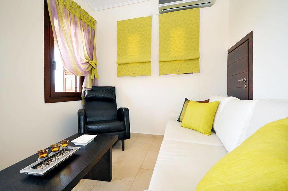 Aithra Apartments & Suites 加夫里翁 外观 照片